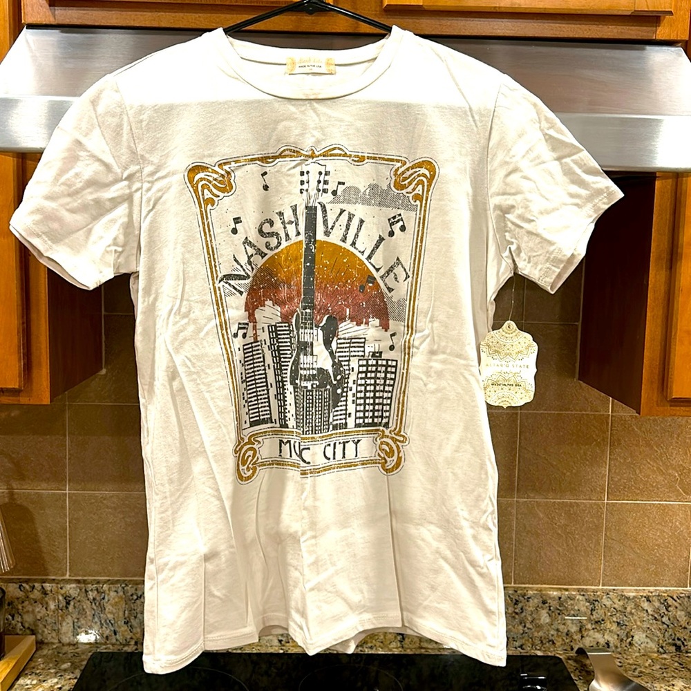 Women’s tee